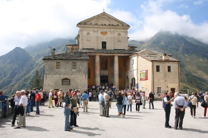 Santuario di San Magno a Castelmagno