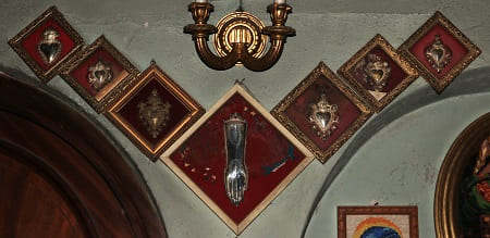 Antico ex voto in argento raffigurante un braccio d’argento