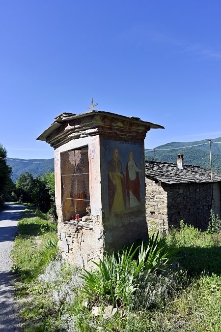Pilone vicino al borgo di Perotti