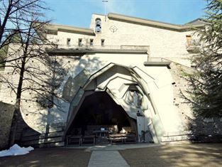 Santuario di Coazze, dedicato alla Madonna di Lourdes