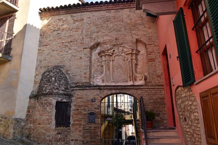 Monforte d’Alba, panorama del borgo medievale
