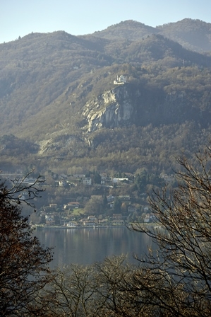 Santuario Madonna del Sasso visto da Orta
