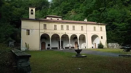 Santuario dell Madonna della fontanta in frazione Azoglio